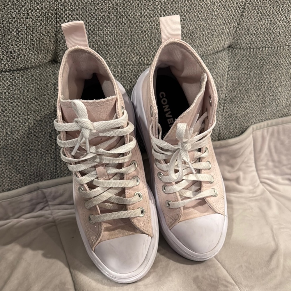 Converse High-Top Sneakers in Light Pink